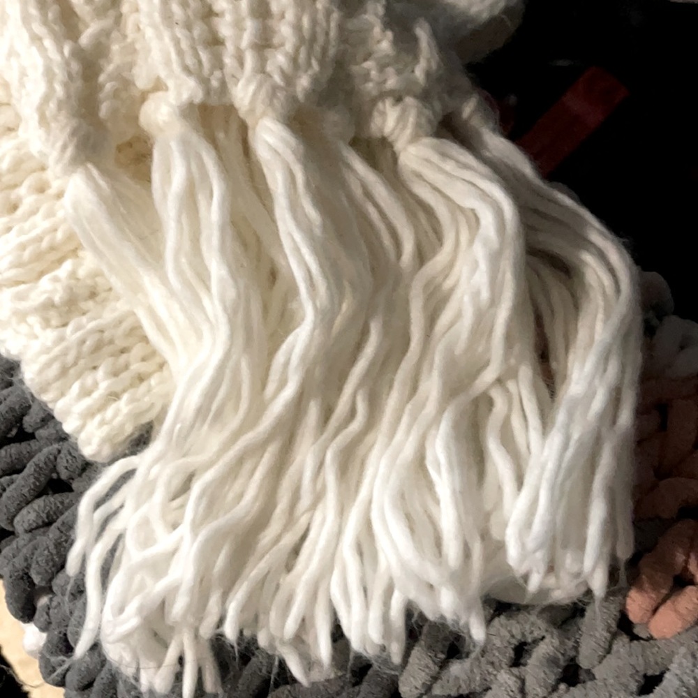 Hand Knitted Scarf - Picture 2 of 3